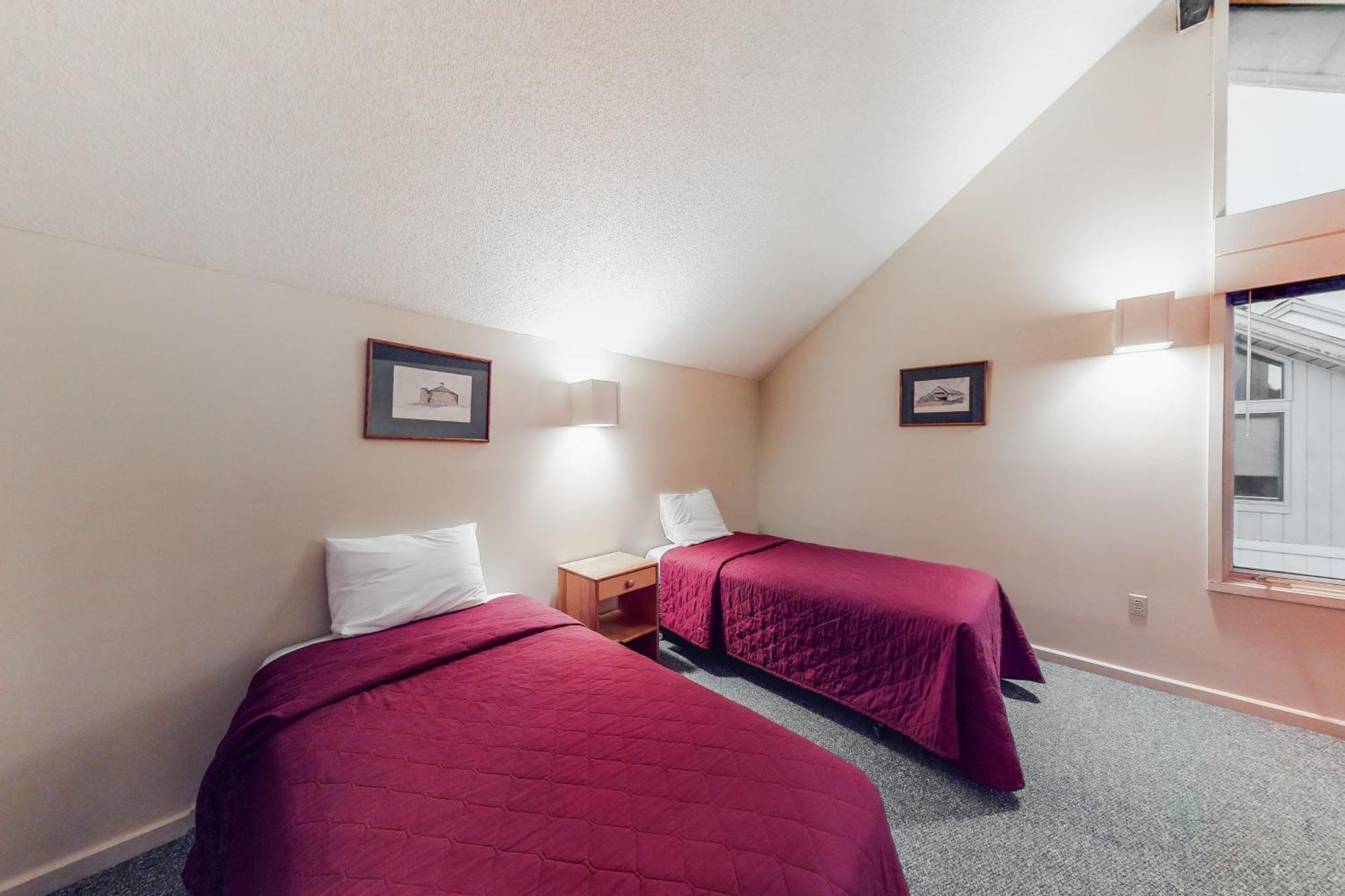 Village Green II Stowe Room photo