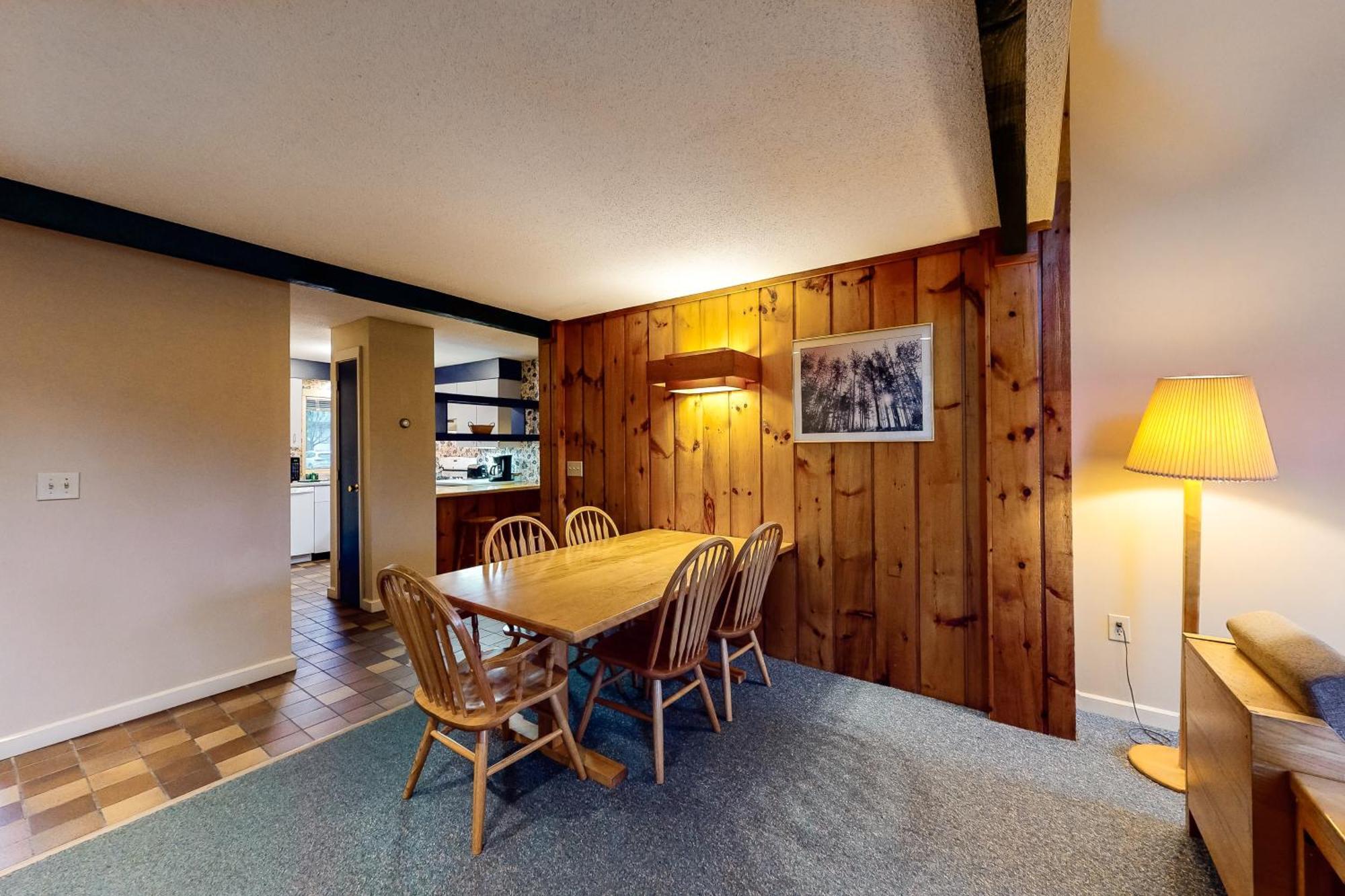 Village Green II Stowe Room photo